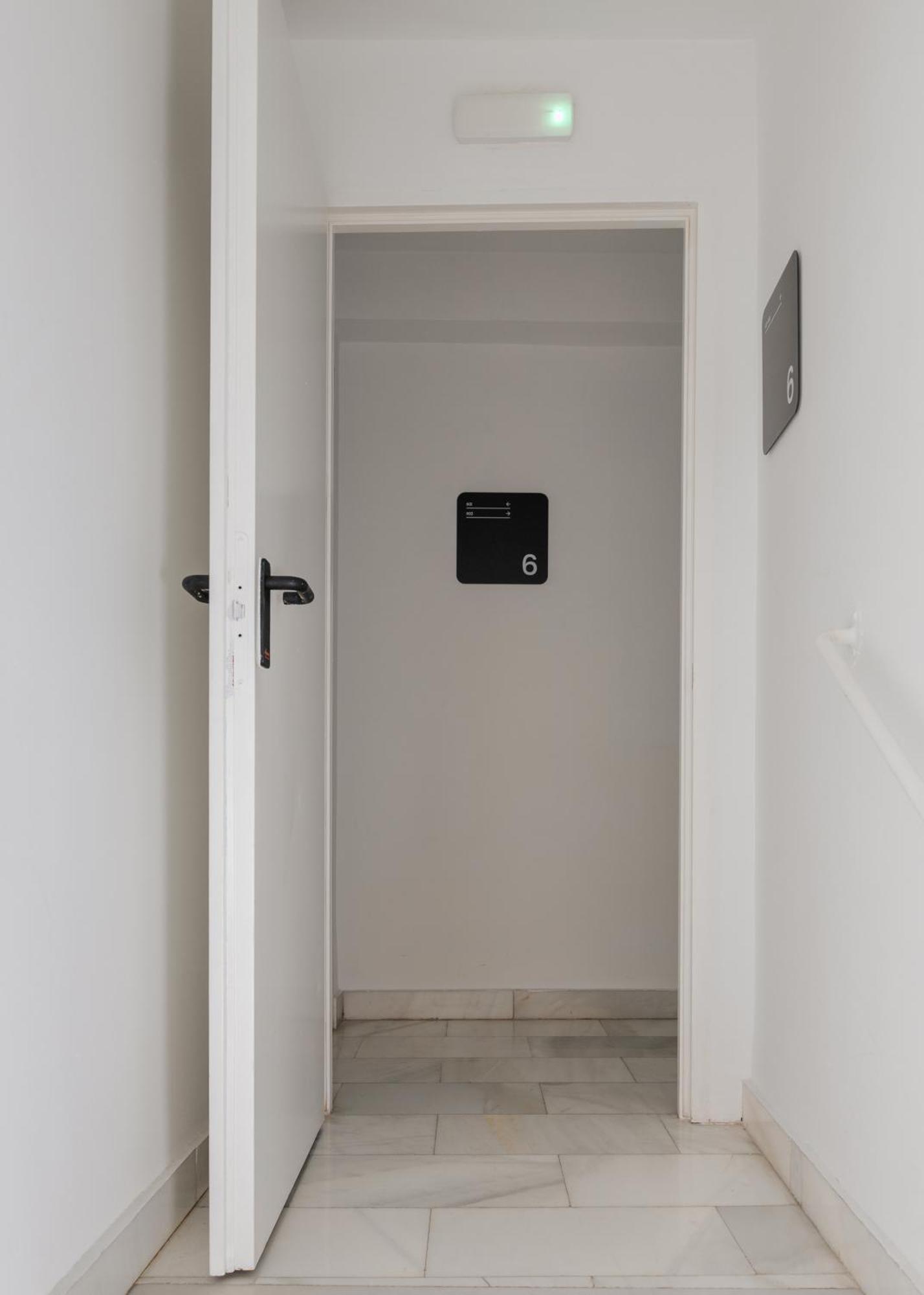 Sonder Santa Ana Lejlighedshotel Madrid Eksteriør billede