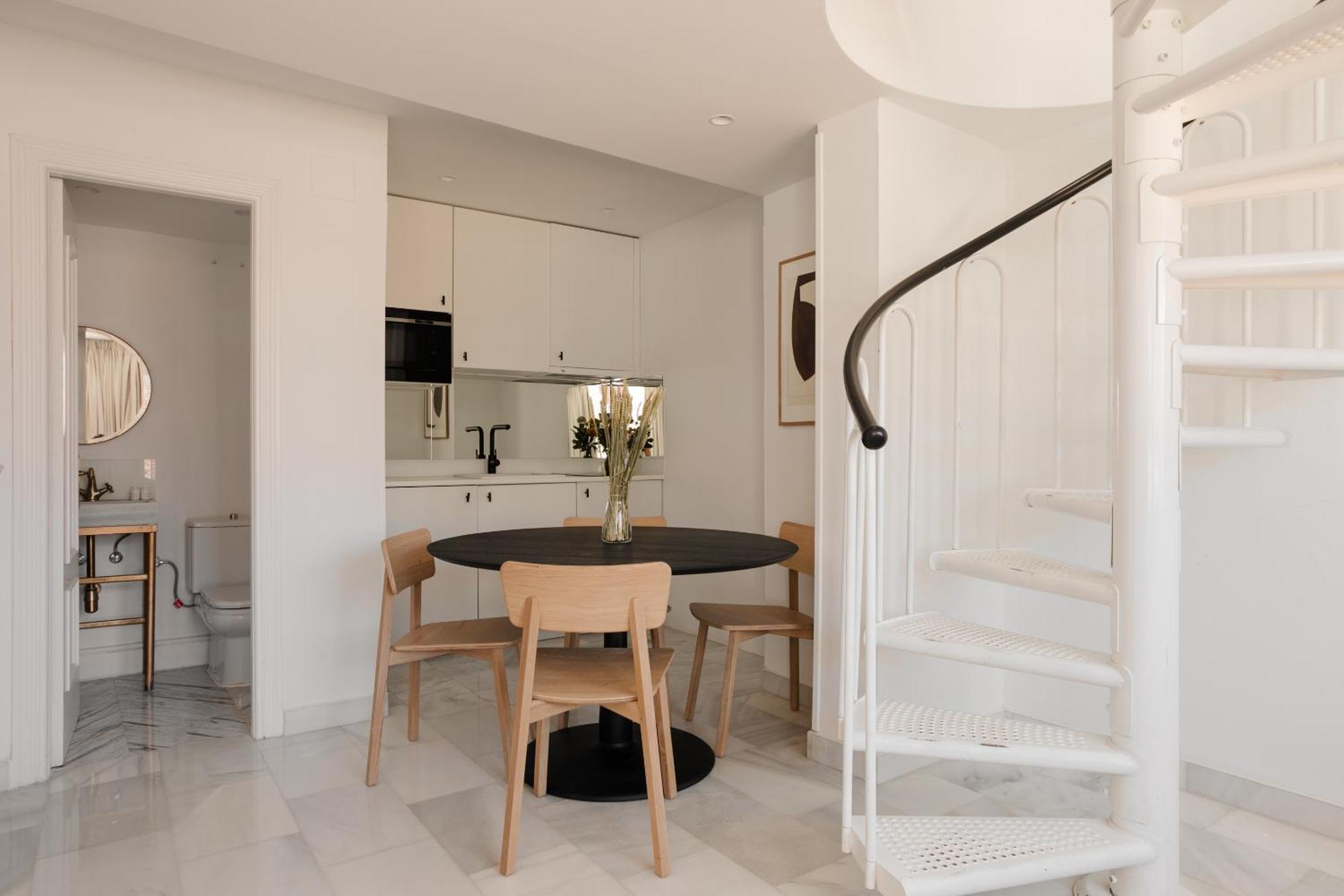 Sonder Santa Ana Lejlighedshotel Madrid Eksteriør billede